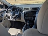 Used 2020 Nissan Rogue Sport SL image 2