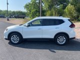 Used 2018 Nissan Rogue SV w/ Premium Package image 5