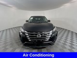 Used 2024 Nissan Rogue SV image 3