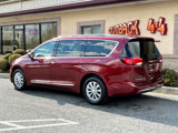 Used 2019 Chrysler Pacifica Touring-L image 4