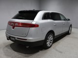 Used 2019 Lincoln MKT AWD image 2