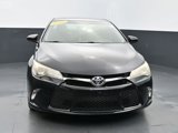 Used 2016 Toyota Camry SE image 2
