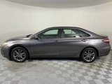 Used 2017 Toyota Camry SE image 3
