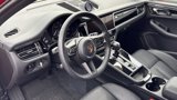 Certified 2024 Porsche Macan image 4