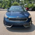 Used 2017 Kia Niro LX image 2