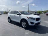 Used 2017 Kia Sorento LX image 2