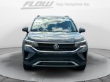 Certified 2024 Volkswagen Taos SE w/ Panoramic Sunroof Package image 2
