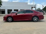 Used 2019 Toyota Camry LE image 3