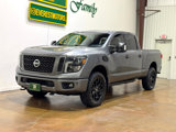 Used 2019 Nissan Titan SL w/ Midnight Edition image 3