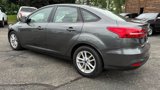 Used 2018 Ford Focus SE image 3