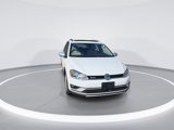 Used 2017 Volkswagen Golf Alltrack image 3