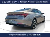 Used 2023 Hyundai Elantra SEL w/ Convenience Package image 3