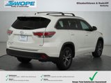 Used 2016 Toyota Highlander XLE image 3