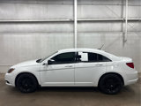 Used 2013 Chrysler 200 Limited image 2