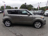 Used 2016 Kia Soul + image 6