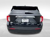Used 2021 Ford Explorer XLT image 4