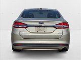Used 2017 Ford Fusion SE w/ Fusion SE Technology Package image 3