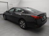 Used 2019 Nissan Altima 2.5 SV image 3