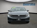 Used 2023 Volkswagen Jetta SE w/ Panoramic Sunroof Package image 3