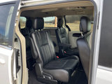 Used 2013 Chrysler Town & Country Touring image 4