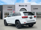 Used 2019 Jeep Grand Cherokee Laredo image 4