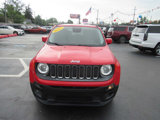 Used 2017 Jeep Renegade Latitude w/ Popular Equipment Group image 3