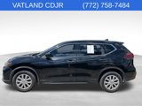 Used 2018 Nissan Rogue S image 5