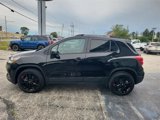 Used 2021 Chevrolet Trax LT w/ Redline Edition image 2