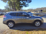 Used 2016 Nissan Rogue SV image 2