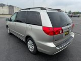 Used 2009 Toyota Sienna LE image 3