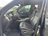 Used 2022 BMW X7 M50i image 6