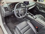 Used 2023 Nissan Rogue SV image 6