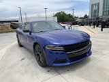 Used 2020 Dodge Charger SXT w/ Blacktop Package image 2