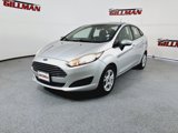 Used 2015 Ford Fiesta SE image 3