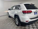 Used 2021 Jeep Grand Cherokee Laredo image 5