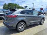 Used 2023 Ford Edge SEL image 4