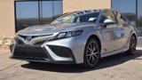 Used 2021 Toyota Camry SE image 3