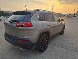 Used 2017 Jeep Cherokee Limited image 3
