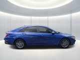 Used 2024 Hyundai Elantra SEL image 3