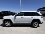 Certified 2023 Jeep Grand Cherokee Limited image 3