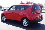 Used 2022 Kia Soul LX w/ Technology Package image 3