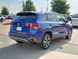 Certified 2022 Volkswagen Taos SE image 3