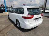Used 2018 Toyota Sienna L image 3