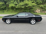 Used 2014 Dodge Challenger SXT image 4
