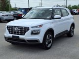 Used 2023 Hyundai Venue SEL image 2