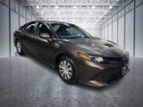 Used 2019 Toyota Camry LE image 3