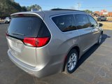 Used 2017 Chrysler Pacifica Touring-L w/ Tire & Wheel Group image 2