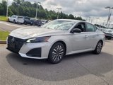 Used 2024 Nissan Altima 2.5 SV image 3