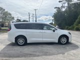 Used 2022 Chrysler Voyager LX image 3
