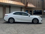 Used 2018 Toyota Camry LE image 3